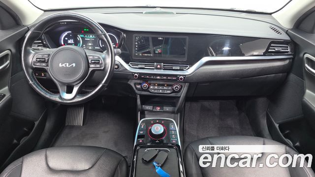Kia Niro 2023 — photo 10