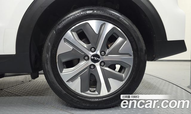 Kia Niro 2023 — photo 7