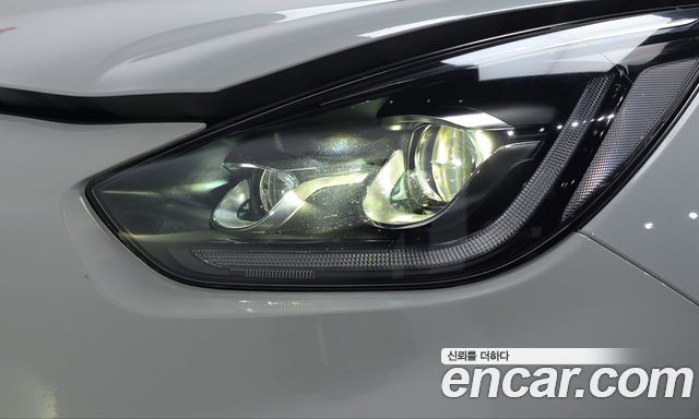 Kia Niro 2023 — photo 8