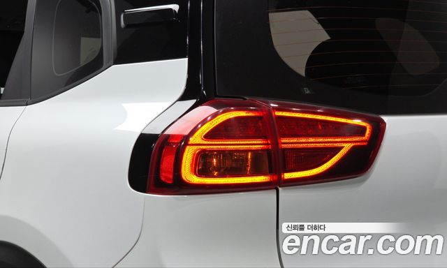 Kia Niro 2023 — photo 9