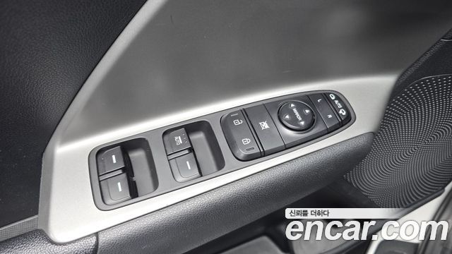 Kia Niro 2023 — photo 29