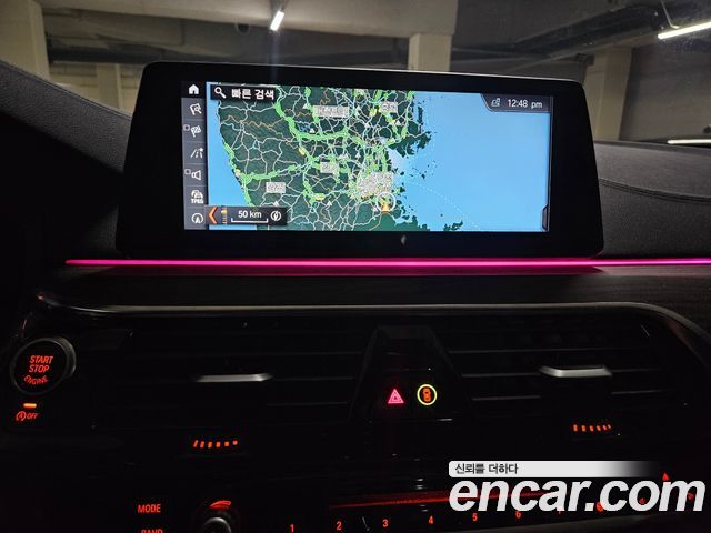 BMW 5-Series 2018 — photo 19