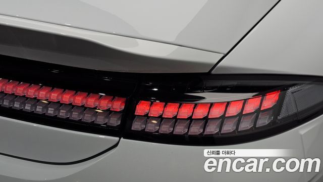 Hyundai Ioniq6 2025 — photo 9