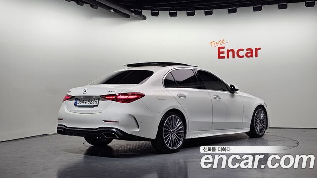 Mercedes-Benz C-Class 2024 — photo 2