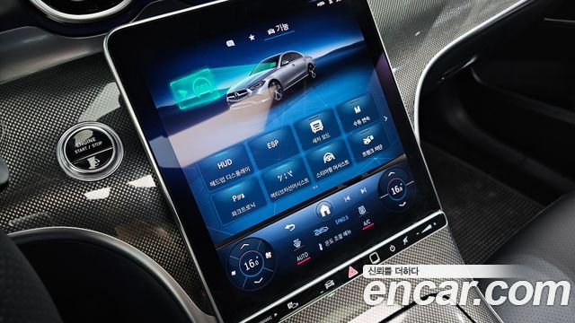 Mercedes-Benz C-Class 2024 — photo 18
