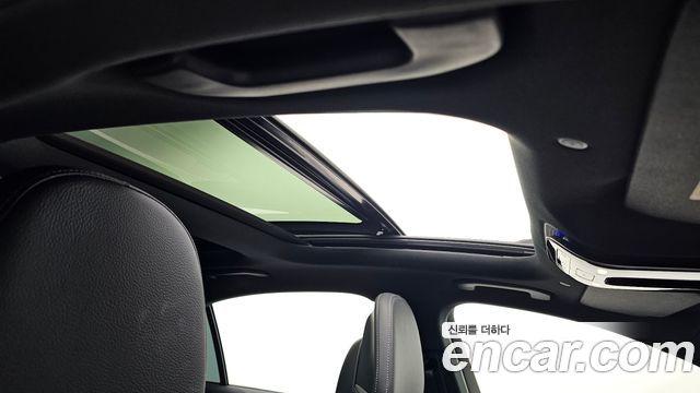 Mercedes-Benz C-Class 2024 — photo 19