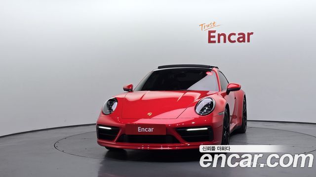 Porsche 911 2021 — photo 3