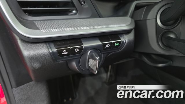 Porsche 911 2021 — photo 28