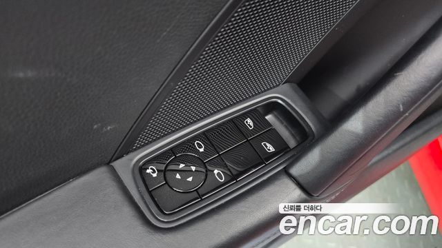 Porsche 911 2021 — photo 30