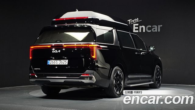 Kia Canival 2025 — photo 2