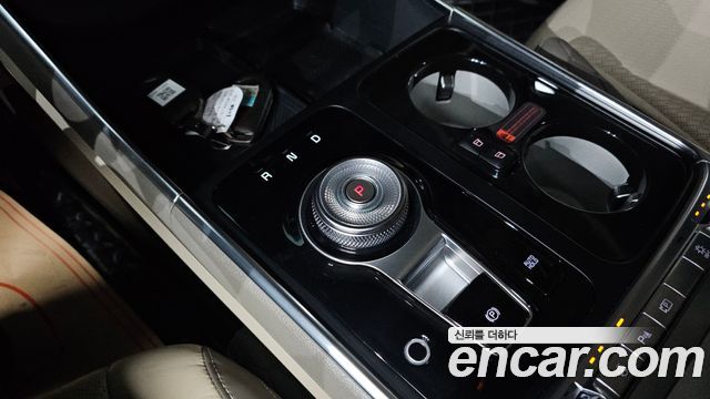 Kia Canival 2025 — photo 9