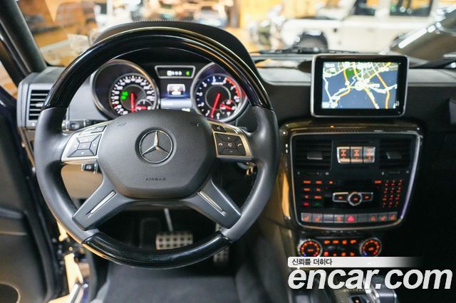 Mercedes-Benz G-Class 2016 — photo 15