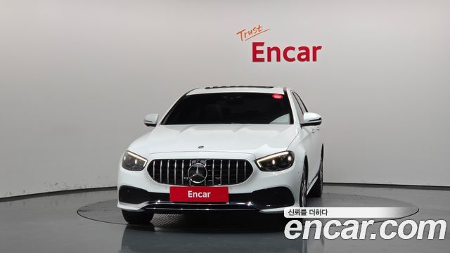 Mercedes-Benz E-Class 2021 — photo 3