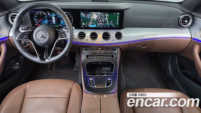 Mercedes-Benz E-Class 2021 — photo 10