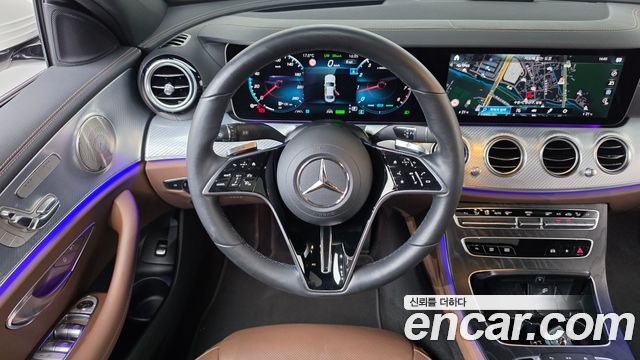 Mercedes-Benz E-Class 2021 — photo 19