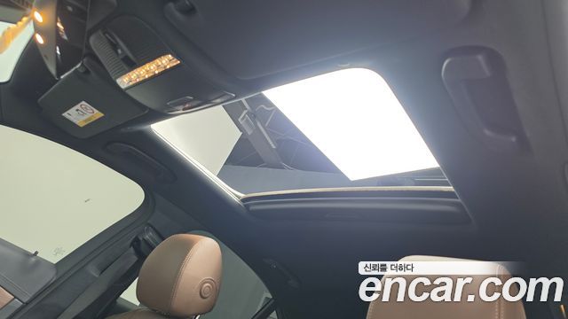 Mercedes-Benz E-Class 2021 — photo 23