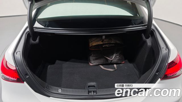 Mercedes-Benz E-Class 2021 — photo 25