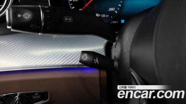 Mercedes-Benz E-Class 2021 — photo 26