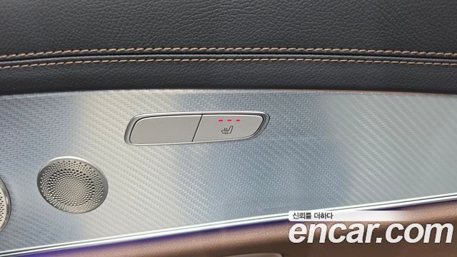 Mercedes-Benz E-Class 2021 — photo 30