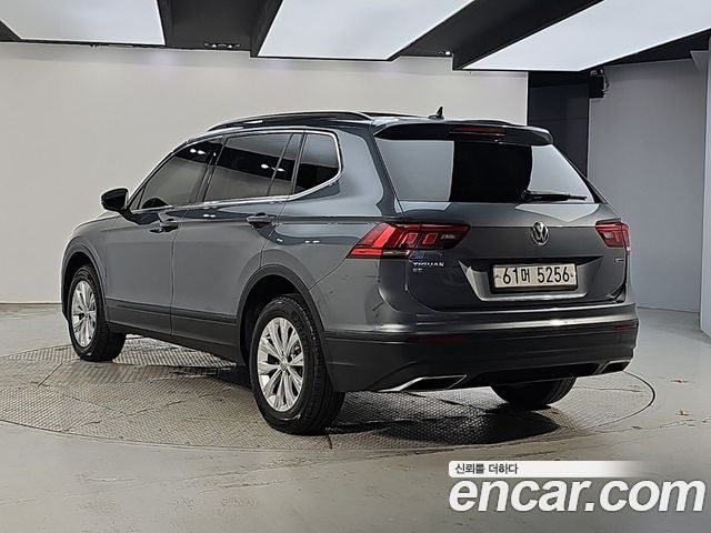 Volkswagen Tiguan 2019 — photo 3