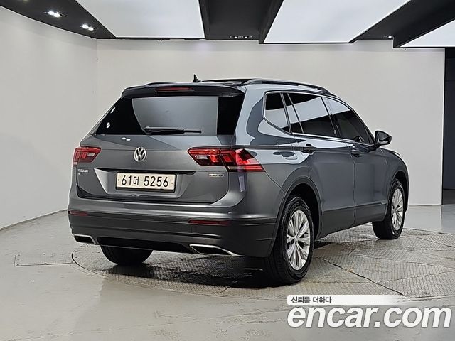 Volkswagen Tiguan 2019 — photo 4
