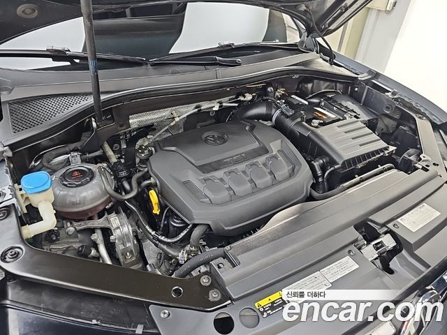 Volkswagen Tiguan 2019 — photo 6
