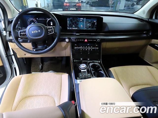 Kia Canival 2023 — photo 10