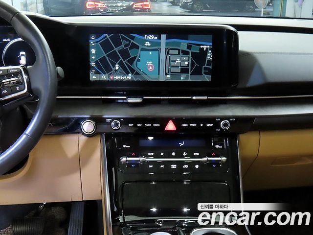 Kia Canival 2023 — photo 11