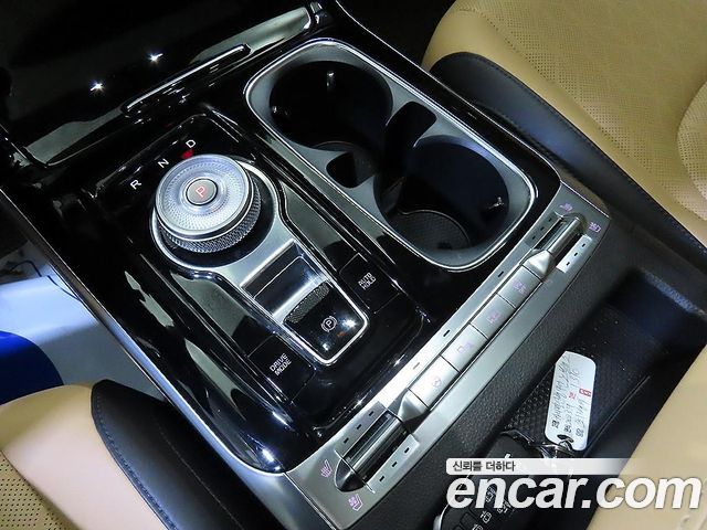 Kia Canival 2023 — photo 12