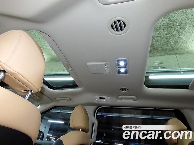 Kia Canival 2023 — photo 14