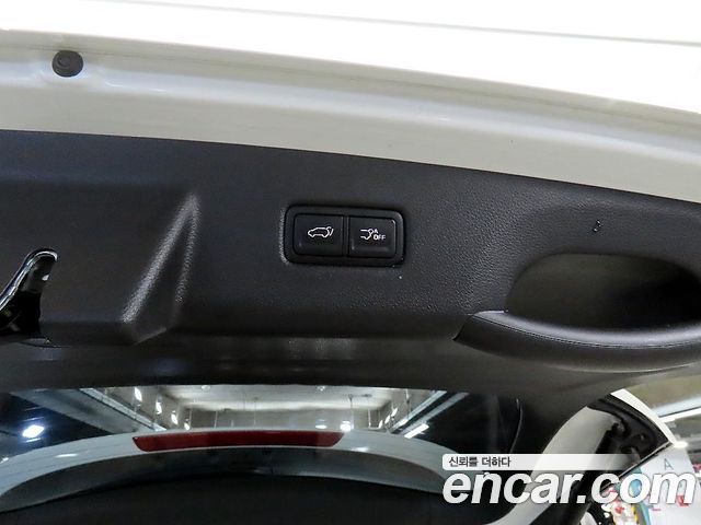 Kia Canival 2023 — photo 15