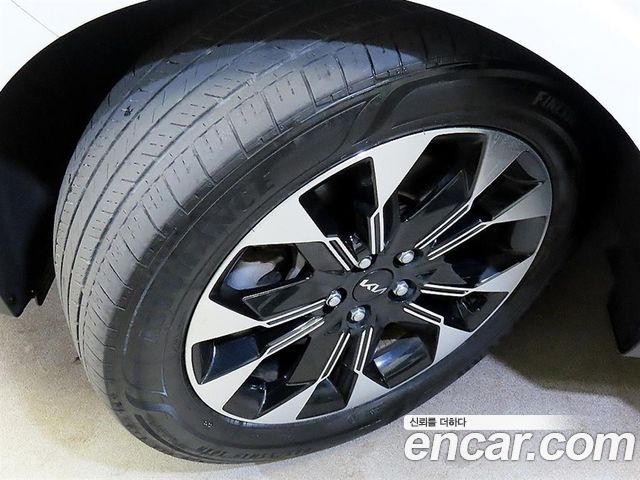 Kia Canival 2023 — photo 20