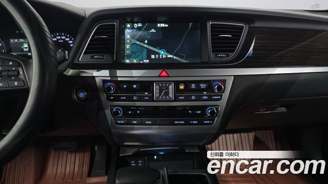 Genesis G80 2017 — photo 14