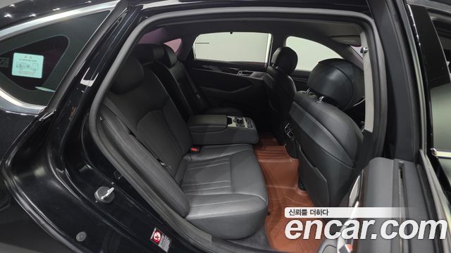 Genesis G80 2017 — photo 18