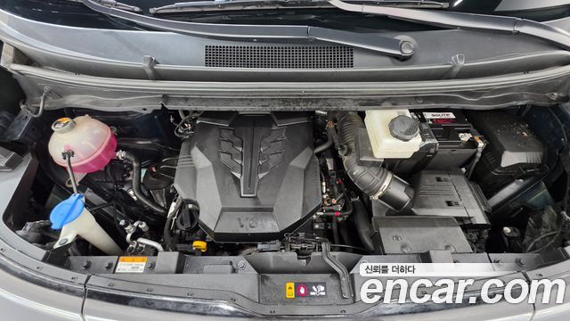 Hyundai Staria 2023 — photo 6
