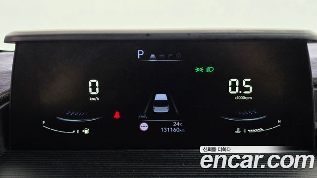 Hyundai Staria 2023 — photo 11