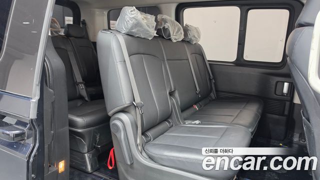Hyundai Staria 2023 — photo 17