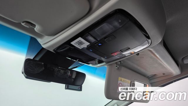 Hyundai Staria 2023 — photo 26