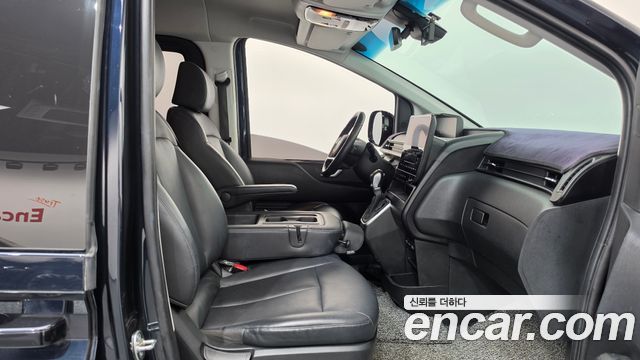 Hyundai Staria 2023 — photo 16