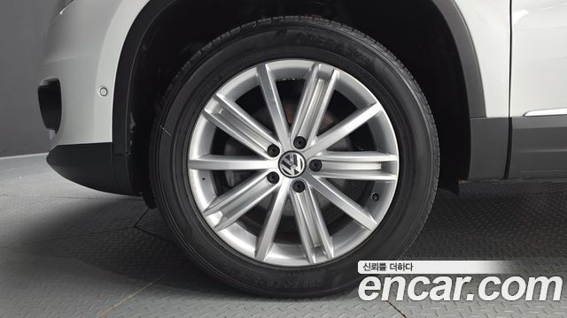 Volkswagen Tiguan 2014 — photo 5