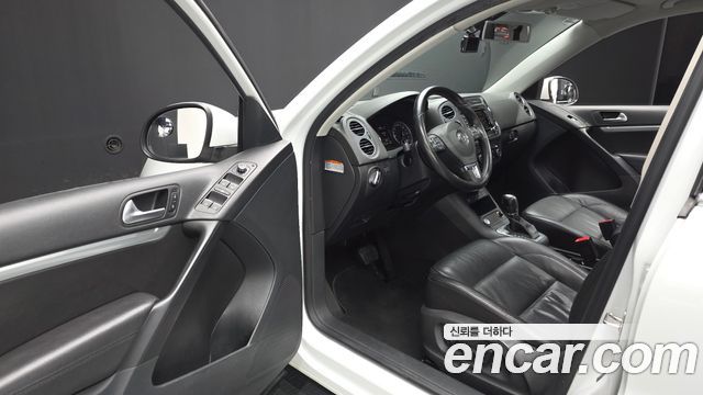 Volkswagen Tiguan 2014 — photo 10