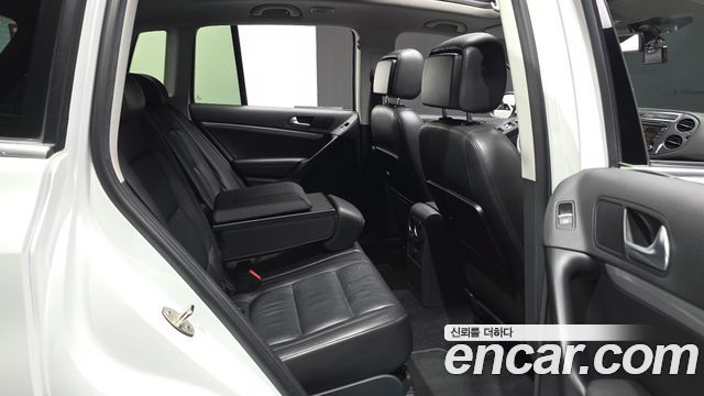 Volkswagen Tiguan 2014 — photo 11