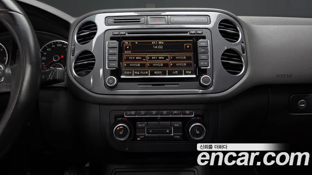 Volkswagen Tiguan 2014 — photo 14
