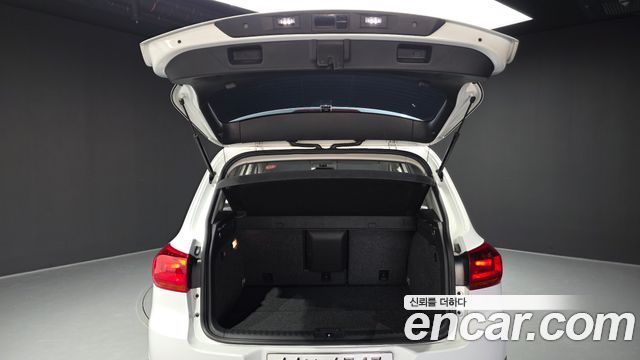 Volkswagen Tiguan 2014 — photo 20