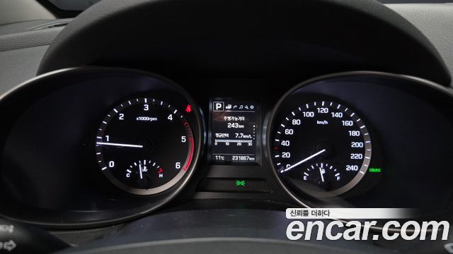 Hyundai Santafe 2016 — photo 8