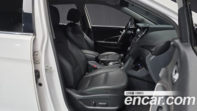 Hyundai Santafe 2016 — photo 11