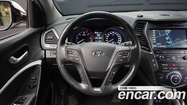 Hyundai Santafe 2016 — photo 13