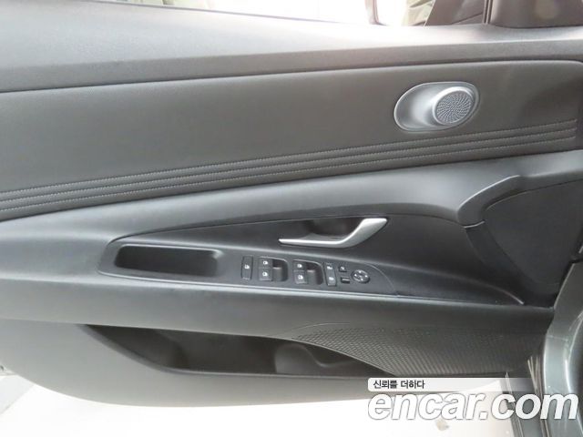Hyundai AVANTE 2021 — photo 14
