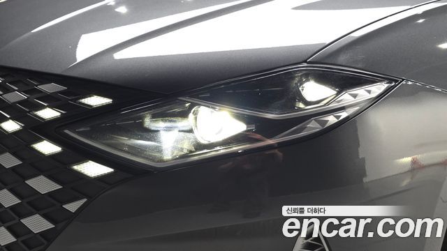 Hyundai Grandeur 2022 — photo 8