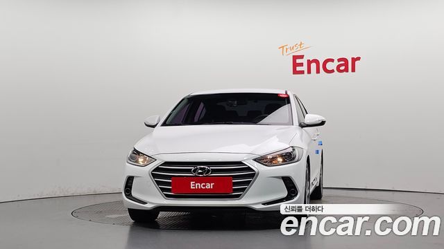 Hyundai AVANTE 2018 — photo 3